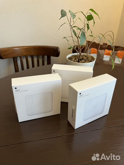 Адаптер MacBook Apple 61W USB-C Power Adapter