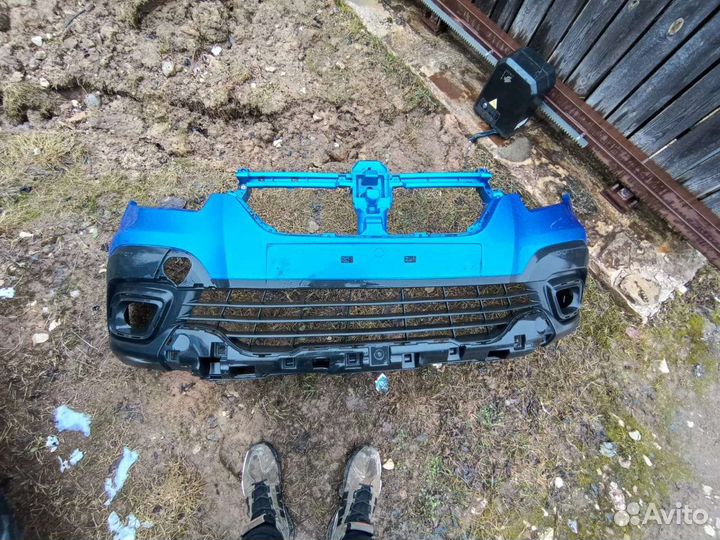 Бампер renault sandero