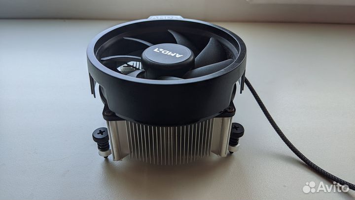 Кулер процеccорный AMD Wraith Spire