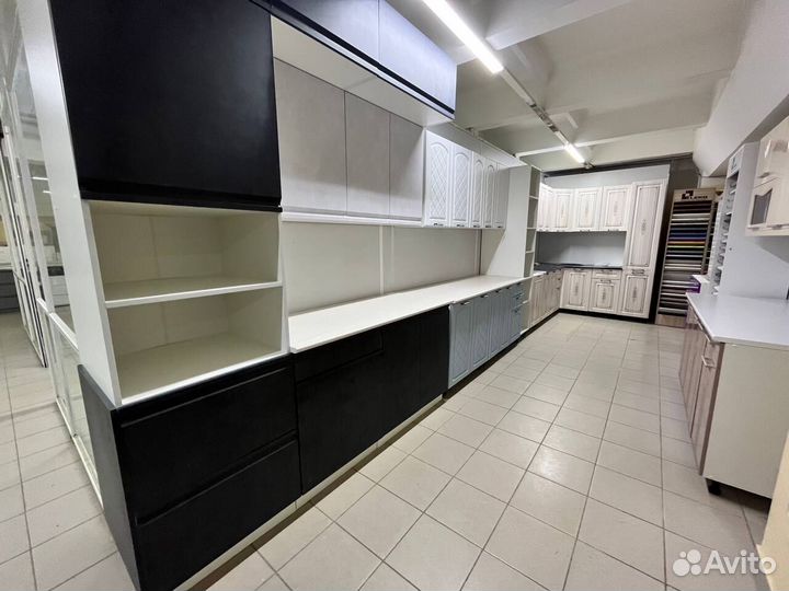 Кухонный гарнитур мойка в подарок