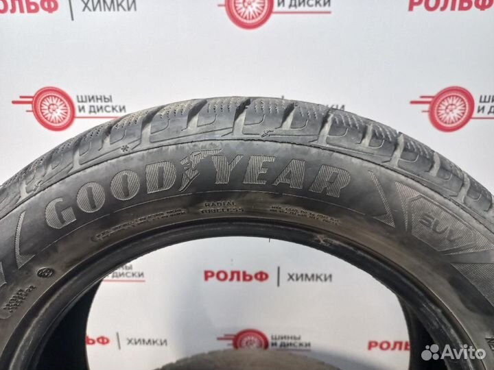 Goodyear UltraGrip Ice SUV 215/60 R17 96T