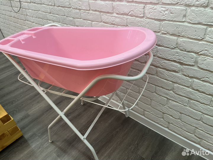 Детская ванночка с подставкой