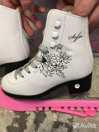 Продам коньки детские