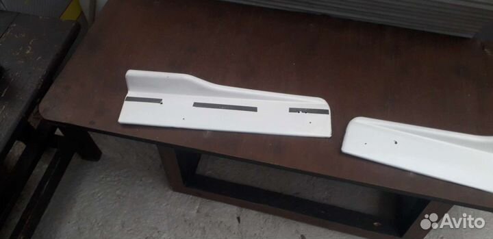 Накладки на пороги универсальные