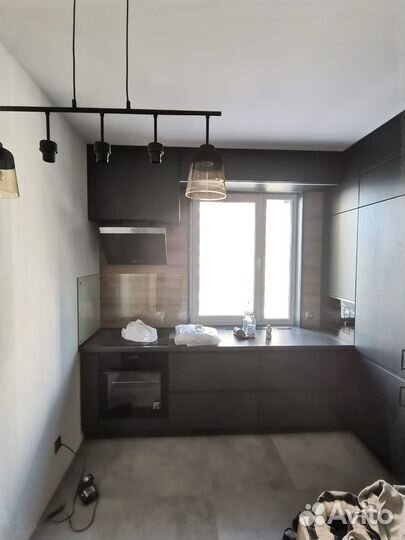 Кухня под потолок