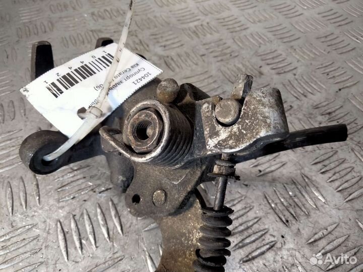 Суппорт задний левый Kia Cerato 03-09