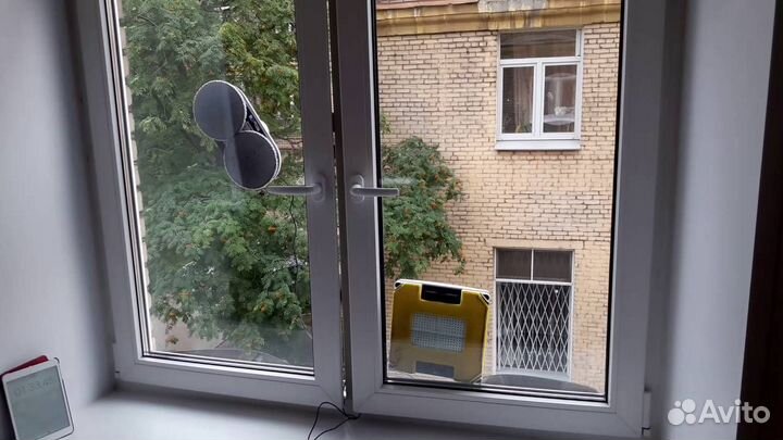 Робот мойщик окон