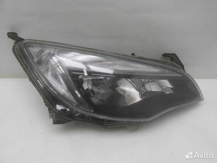 Фара правая Opel Astra J