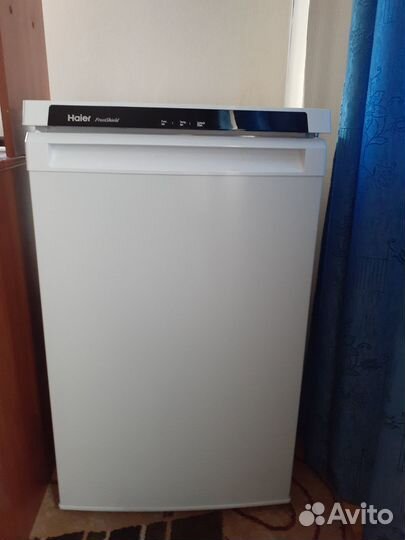 Морозильная камера бу Haeir HF-82WAA