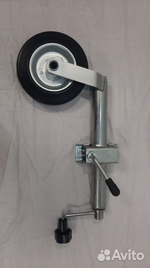 Опорное колесо для прицепа новое(с креплением)