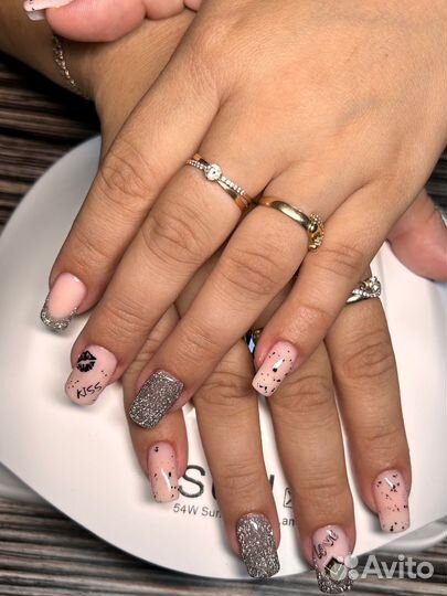 Маникюр на дому