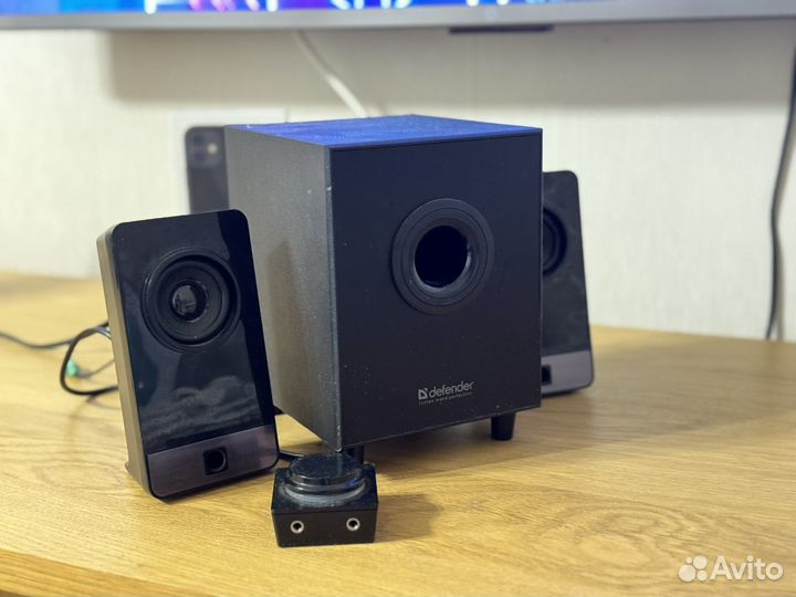 Компьютерные колонки с сабвуфером