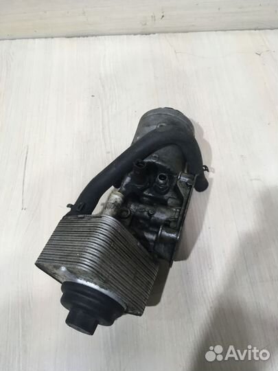 Корпус масляного фильтра VAG Ауди А6 С6 VW 2.0 TDI