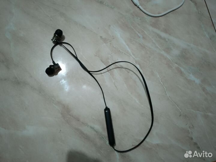 Беспроводные наушники