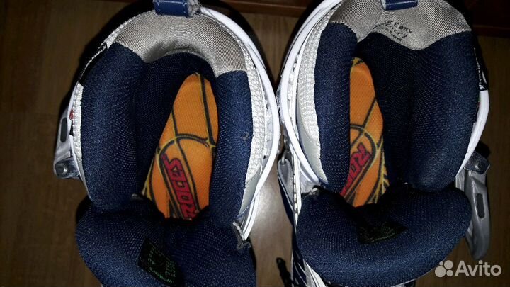 Роликовые коньки Roces