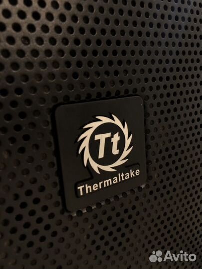 Корпус thermaltake core