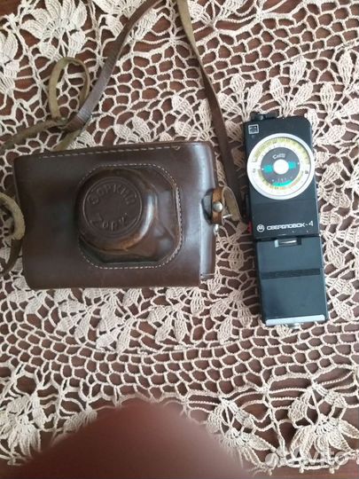 Фотоаппарат зоркий 4 и экспонометр Свердловск 4