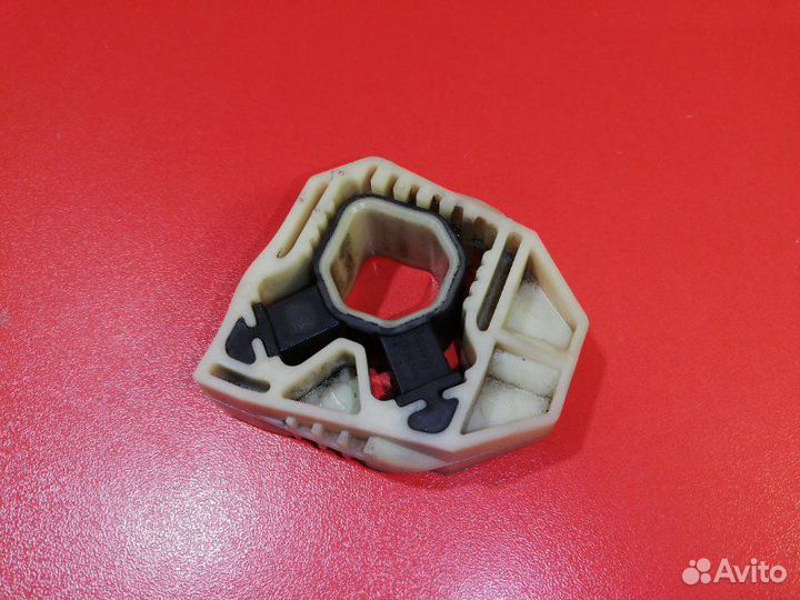 Кронштейн радиатора Volkswagen Polo 602 cfna 2013