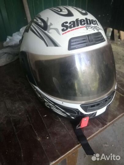 Шлем мотоциклетный