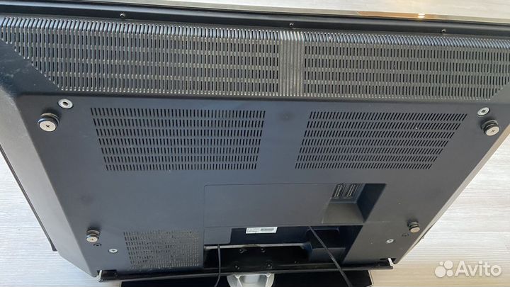Телевизор Philips 37