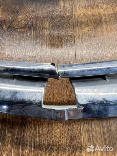 Решетка радиатора передняя Opel Mokka 1 2014