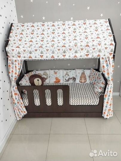 Детская кровать домик