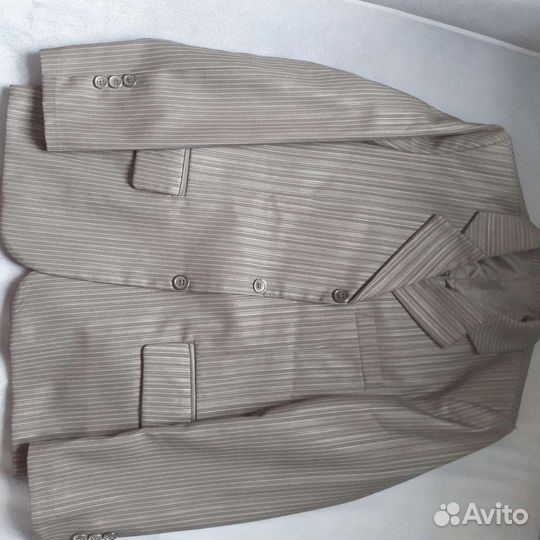 Костюм тройка