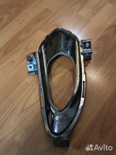 Окантовка противотуманной фары