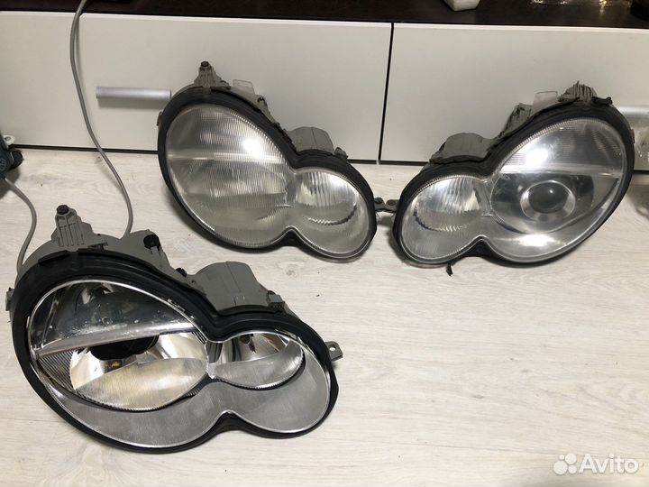 Фара передняя Mercedes w203