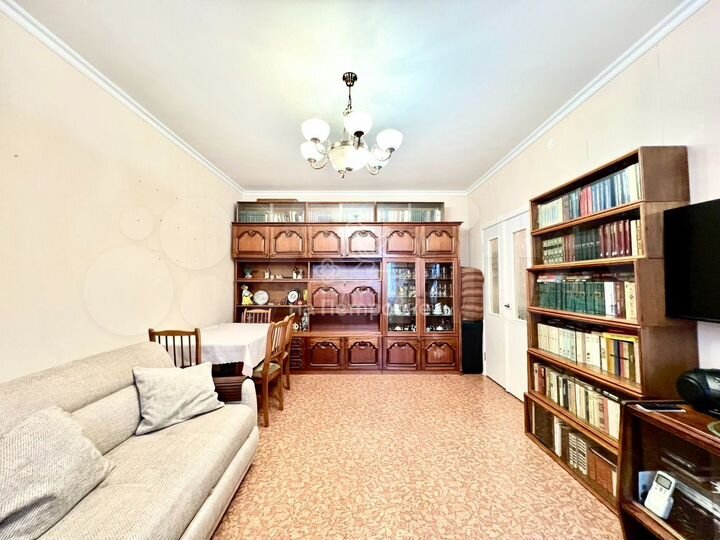 2-к. квартира, 56 м², 5/17 эт.