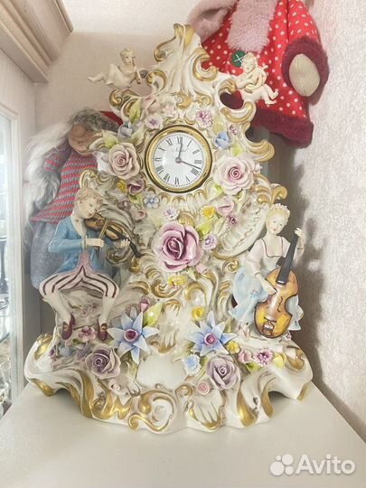 Фарфоровые часы