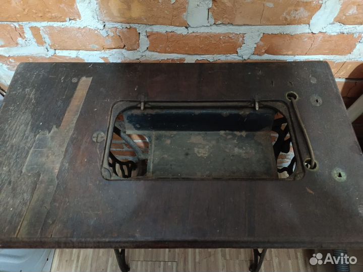 Станина Singer