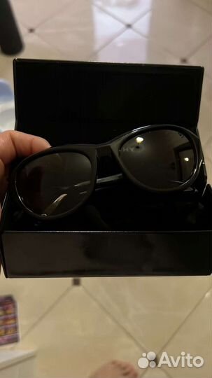 Солнцезащитные очки женские Armani