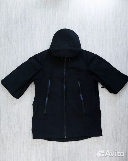 Куртка softshell в стиле gorpcore