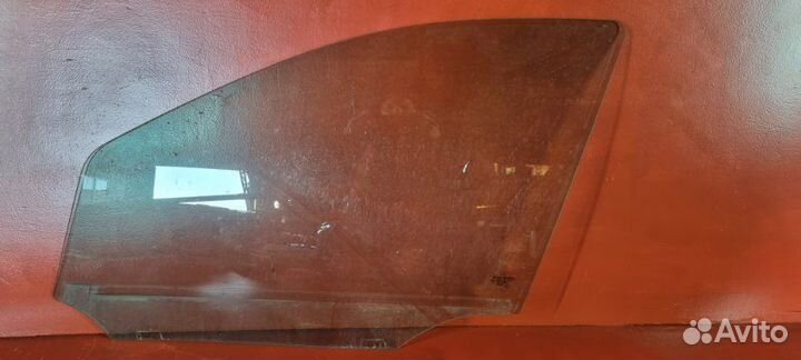 Стекло переднее левое Mercedes Benz Ml 350 W164