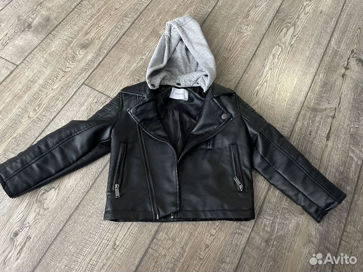 Кожаная куртка reserved 110