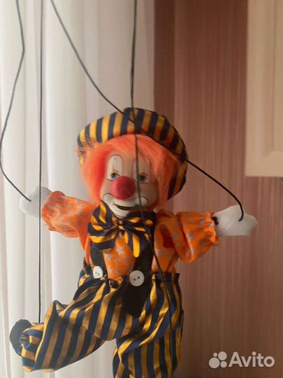 Клоун марионетка оранжевый