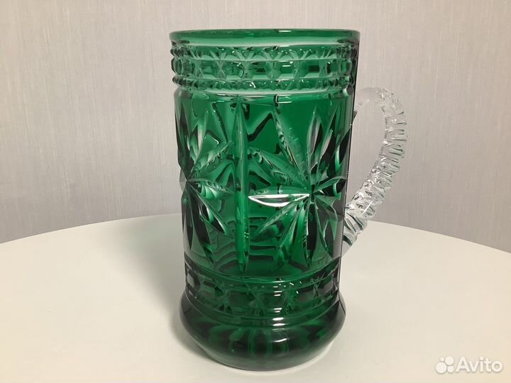 Бокал хрустальный зеленый
