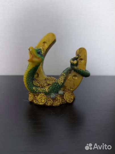 Фарфоровые статуэтки (символы года)