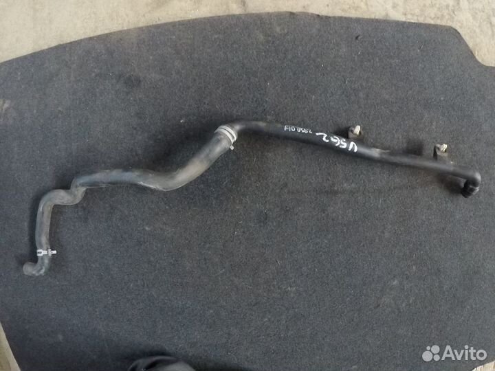 Возвратный патрубок системы охлаждения бмв ф10 н20