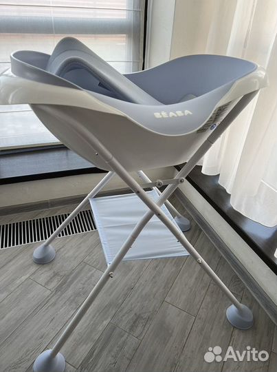 Пеленальный столик с ванночкой beaba