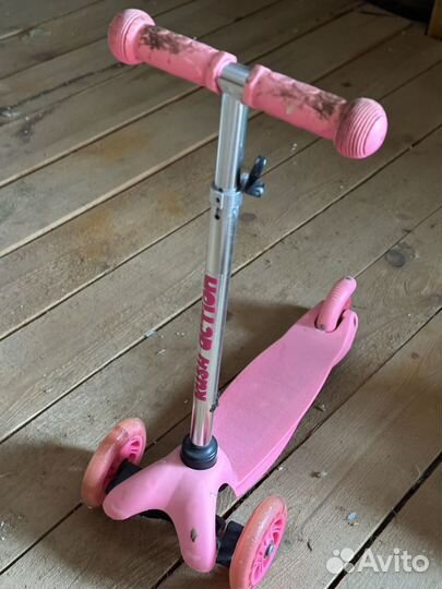 Самокат розовый