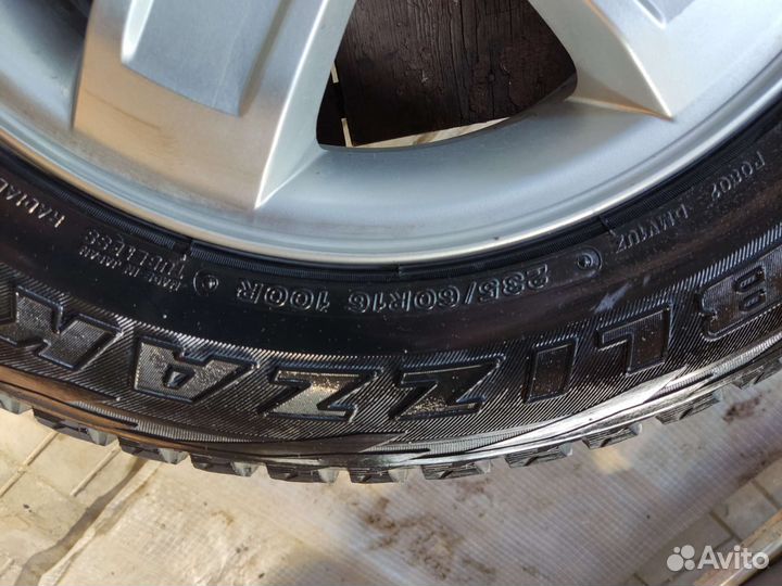 Bridgestone Blizzak DM-V1 235/60 R16 100R