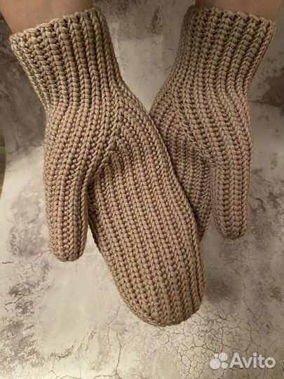 Шапка варежки комплект ручной работы