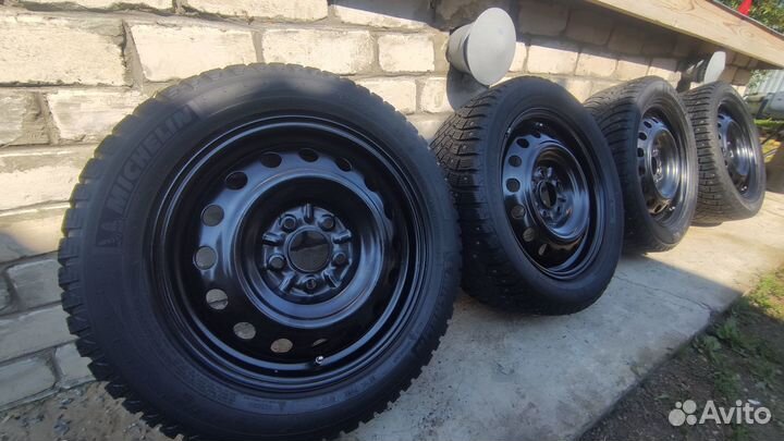 Michelin X M+S 200 205/55 R16 94T
