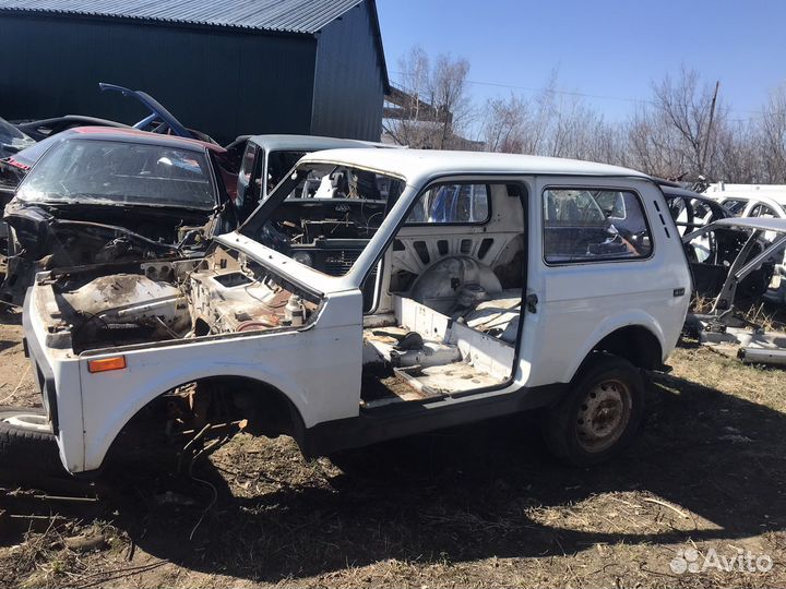 Нива 21214 кузов без документов цвет белый