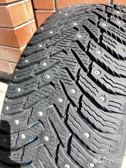 Nokian Tyres Hakkapeliitta 8 205/50 R17 93T