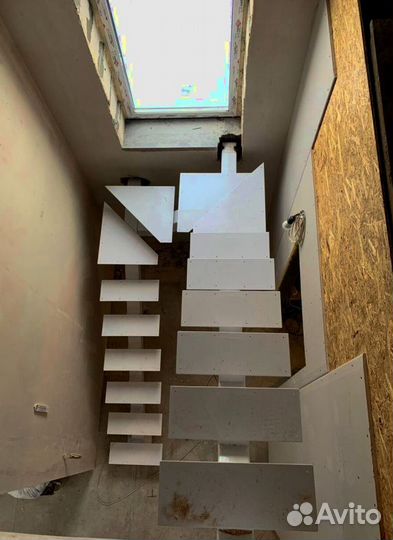 Лестница на монокосоуре