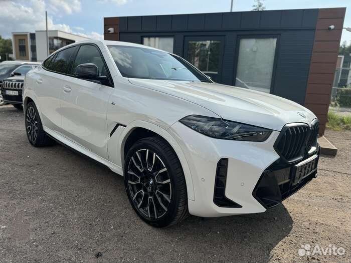 BMW X6 3.0 AT, 2023, 12 900 км