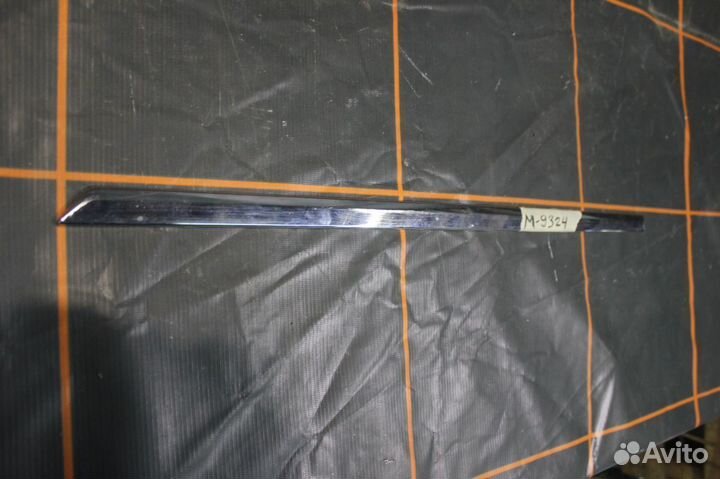 Молдинг двери - Volkswagen Jetta 6